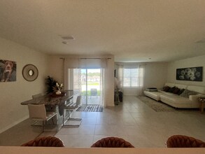 33504 Copper Hl Wy in Sorrento, FL - Building Photo - Building Photo