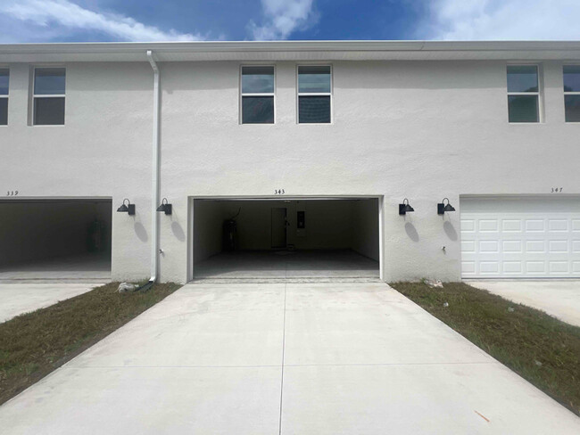 343 Preston Cv Dr in St. Cloud, FL - Building Photo - Building Photo