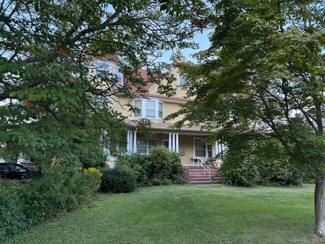 20 Cornelison Ave in Nyack, NY - Building Photo - Building Photo