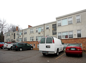 George & Stevens Apartments in St. Paul, MN - Building Photo - Building Photo