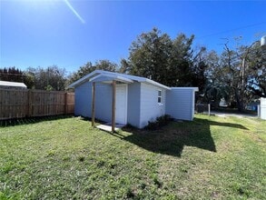 5721 6th St in Zephyrhills, FL - Building Photo - Building Photo