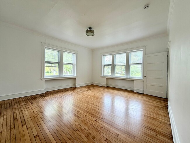 2010 Woodlawn Ave in Wilmington, DE - Building Photo - Building Photo
