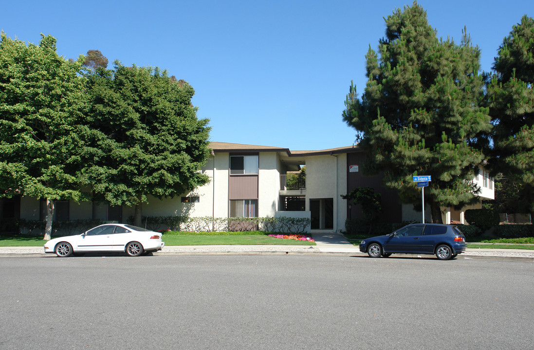 Crescentwood Apartments in Ventura, CA - Foto de edificio