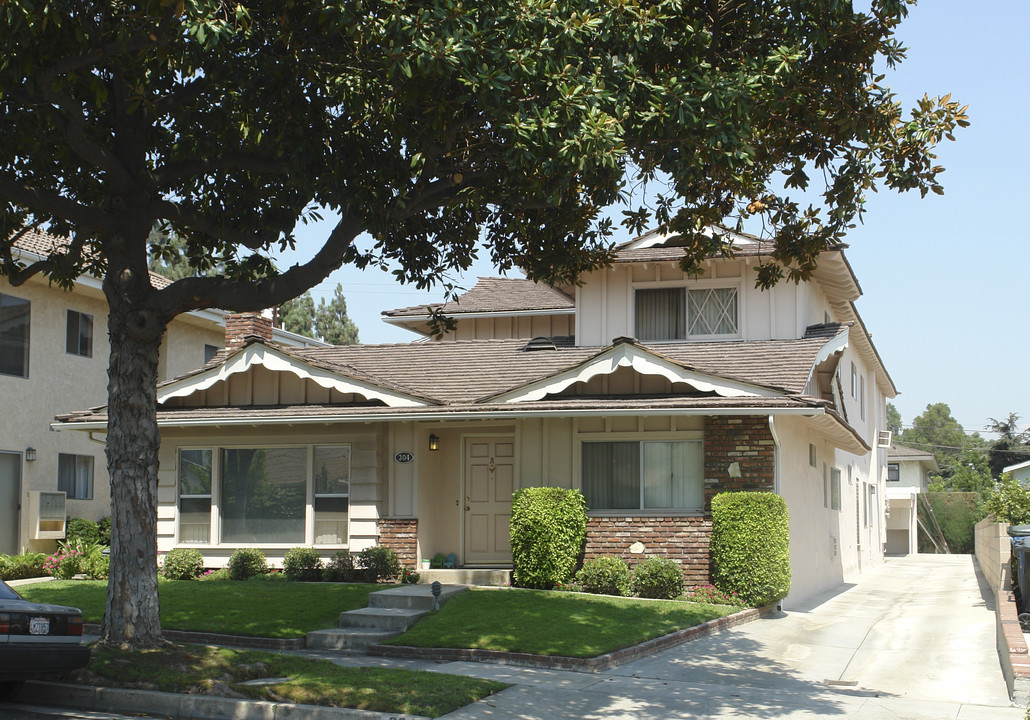 304 N Monterey St in Alhambra, CA - Building Photo