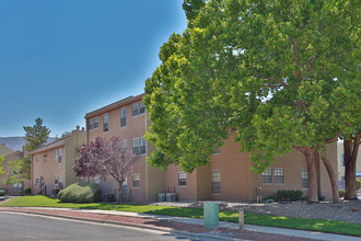 La Mesa Apartments in El Paso, TX - Building Photo - Building Photo