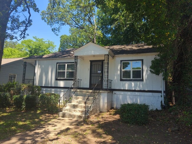 property at 2419 Vine St