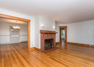 335 Hillside Ave in Needham, MA - Building Photo - Building Photo