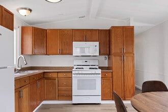 325 3rd Ave in Pacifica, CA - Building Photo - Building Photo