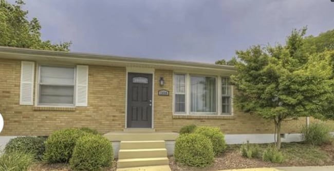 2000 Upland Dr in Nashville, TN - Foto de edificio - Building Photo