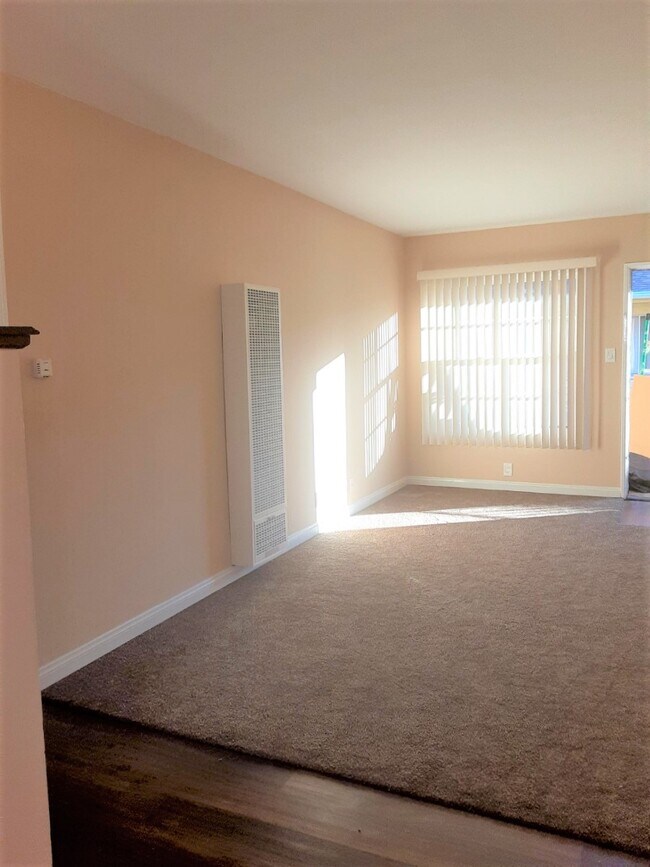 5919 Crenshaw Blvd in Los Angeles, CA - Building Photo - Building Photo