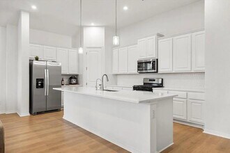 216 Hollister Dr in Liberty Hill, TX - Building Photo - Building Photo