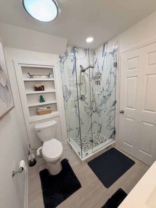 245 Winding River Dr in Sandy Springs, GA - Building Photo