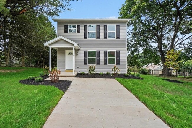 property at 24 N 6th St