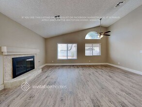 8138 Vision St in Las Vegas, NV - Building Photo - Building Photo