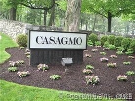 2 Cook Close in Ridgefield, CT - Building Photo