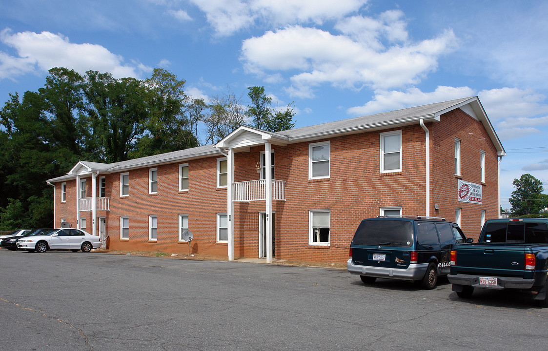 Arden Manor in Clemmons, NC - Building Photo