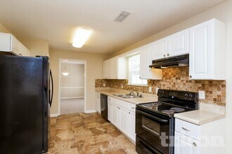 2198 Colony Dr in Canton, GA - Building Photo - Building Photo