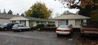 1127-1145 Saginaw St S in Salem, OR - Foto de edificio - Building Photo