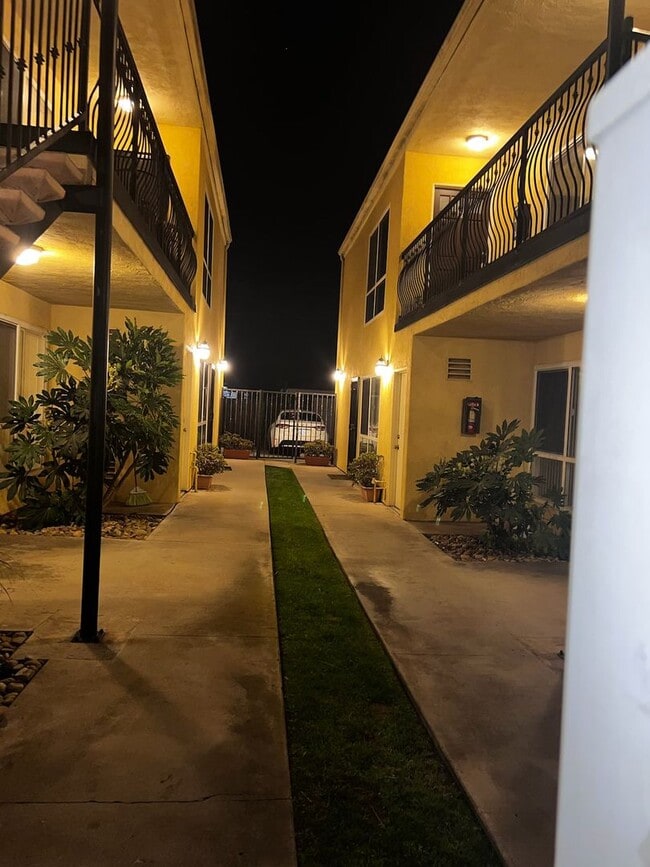 243 Ebony Ave in Imperial Beach, CA - Building Photo - Building Photo