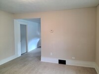 56 Cutter Ave photo'