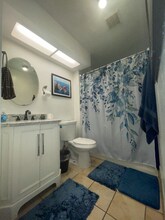 1119 Albany St in Los Angeles, CA - Building Photo - Building Photo