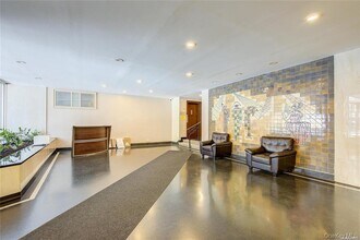 63-84-84 Saunders St in Queens, NY - Building Photo - Building Photo