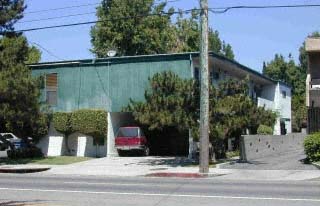 Hakim Apartments in Van Nuys, CA - Foto de edificio - Building Photo