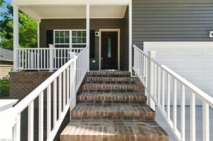 236 Buxton Ave in Newport News, VA - Building Photo