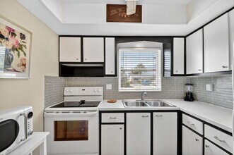 2673 Barkley Dr E in West Palm Beach, FL - Building Photo - Building Photo