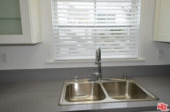 6116 Overhill Dr in Los Angeles, CA - Building Photo - Building Photo