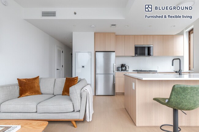 482 Kent Ave in Brooklyn, NY - Foto de edificio - Building Photo