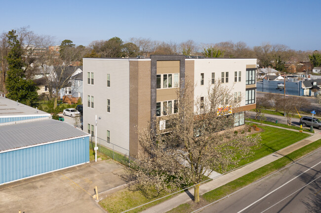 North Colley Apartments in Norfolk, VA - Building Photo - Building Photo