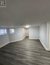 75 McIntyre Crescent in Halton Hills, ON - Building Photo - Building Photo