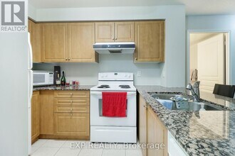 330-1330 Red Maple Rd in Richmond Hill, ON - Building Photo - Building Photo