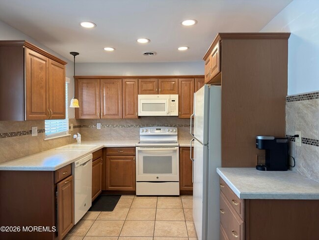 116B Buckingham Dr in Manchester Township, NJ - Building Photo - Building Photo