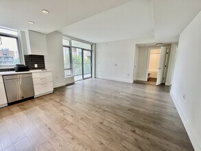 3498 Marine Wy in Vancouver, BC - Building Photo - Building Photo