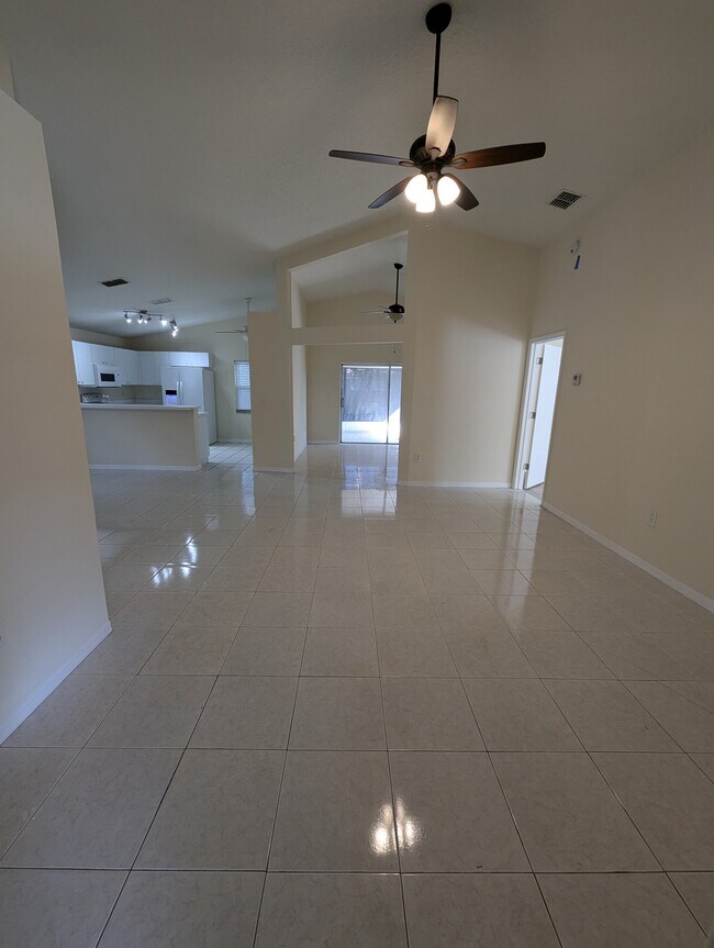 2664 Sundance Pl in Mulberry, FL - Foto de edificio - Building Photo