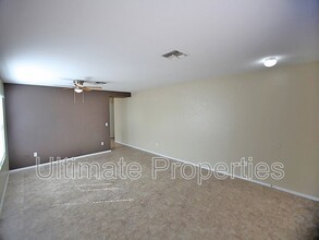 15623 W Caribbean Ln in Surprise, AZ - Building Photo - Building Photo