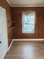 411 Brook St in Linden, NJ - Building Photo