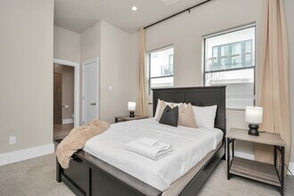 1617 Wheeler Ave in Houston, TX - Building Photo - Building Photo