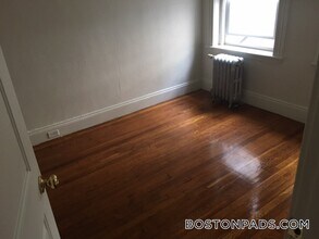 231-235 Park Dr in Boston, MA - Building Photo - Building Photo