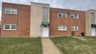 6152 W Rosedale Ave in Chicago, IL - Building Photo