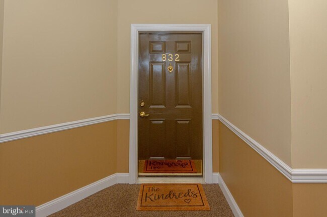 832 Timberlake Dr in Ewing, NJ - Building Photo - Building Photo