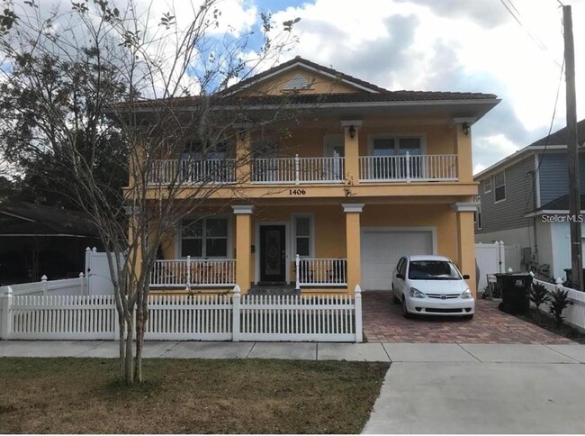 property at 1406 Park Lake St