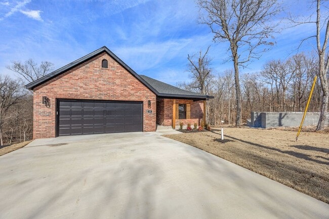 18 Dumfries Ln in Bella Vista, AR - Building Photo - Building Photo