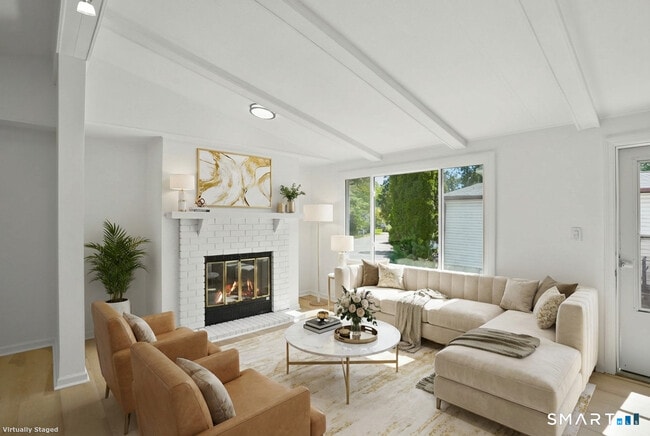 9 Crescent Park Rd in Westport, CT - Building Photo - Building Photo