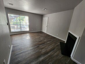 1027 E 41st St in Tulsa, OK - Building Photo - Building Photo