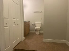 Burlington Mill Apartments in Johnson City, TN - Foto de edificio - Interior Photo