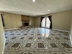 831 Swinging Spear Rd in Roswell, NM - Building Photo - Building Photo