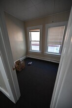 45 W 5th St in Lowell, MA - Building Photo - Building Photo